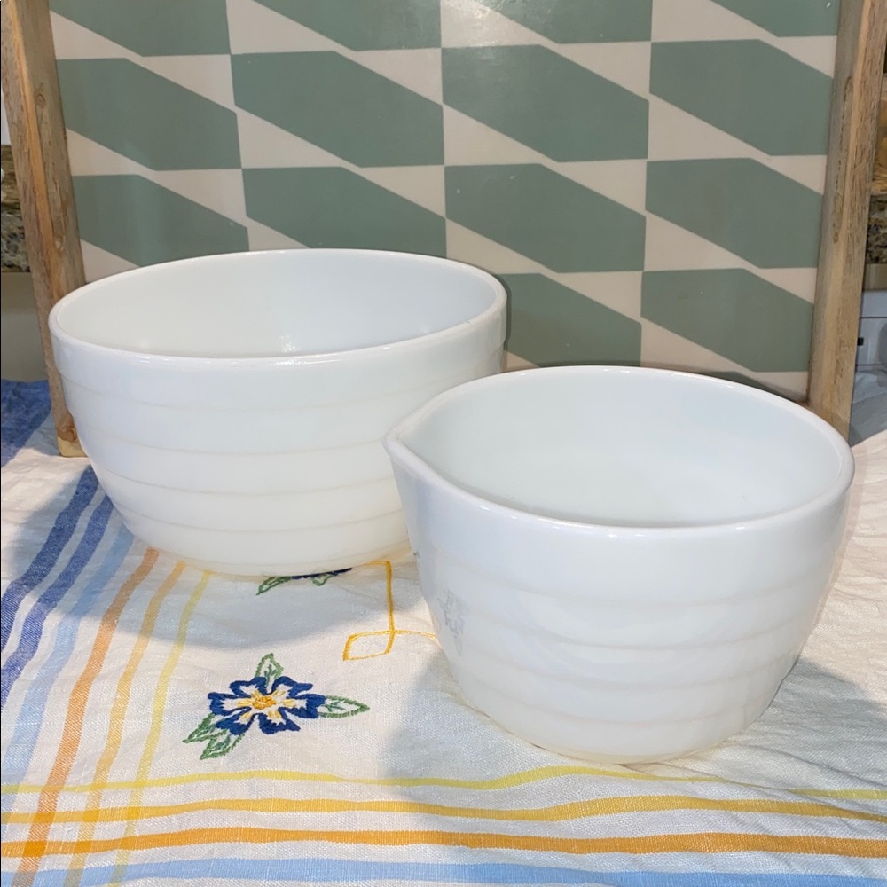 Vintage Pyrex  White Beehive Ribbed Mixing Bowls Westinghouse Made in USA